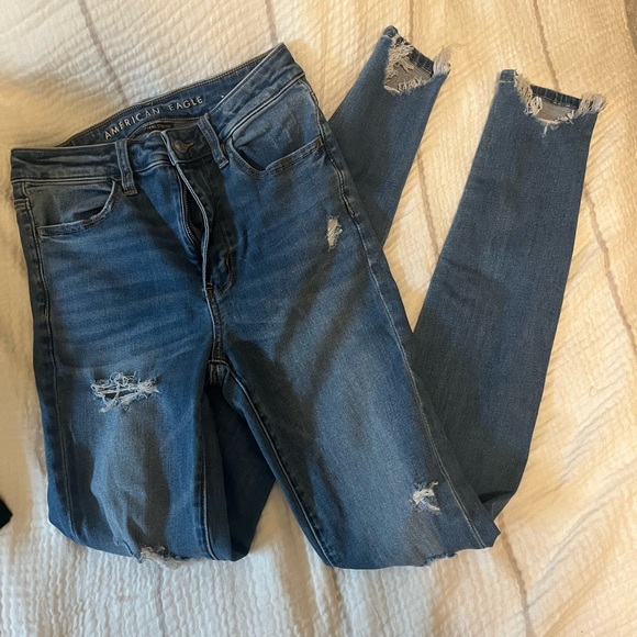 American Eagle Ripped Jeans - Picture 5 of 7